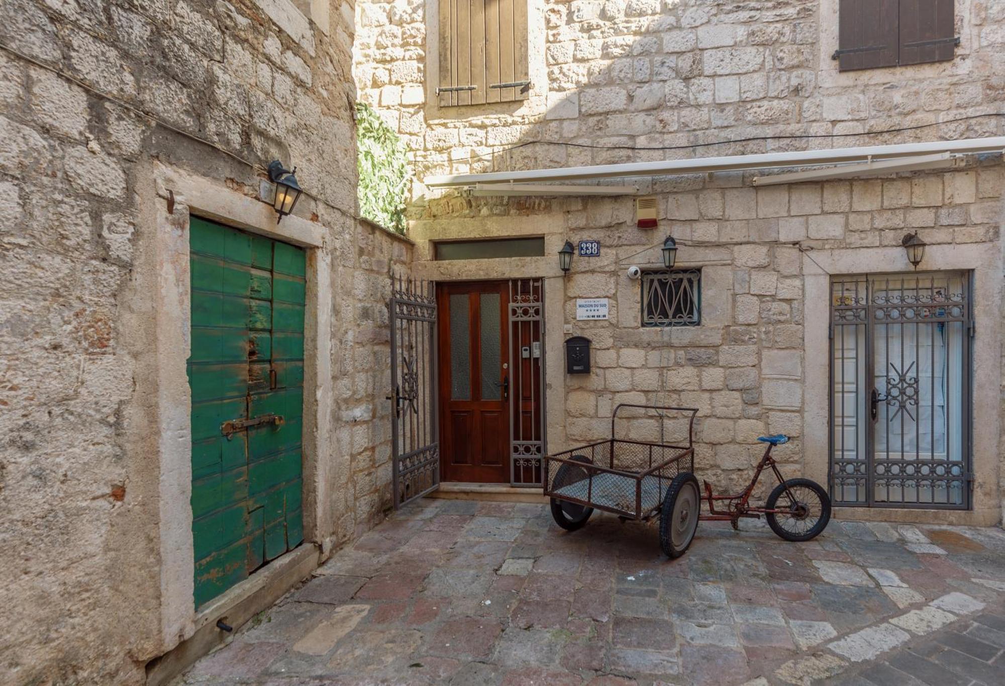 Old Town St Tryphon Apartment Kotor Exterior foto